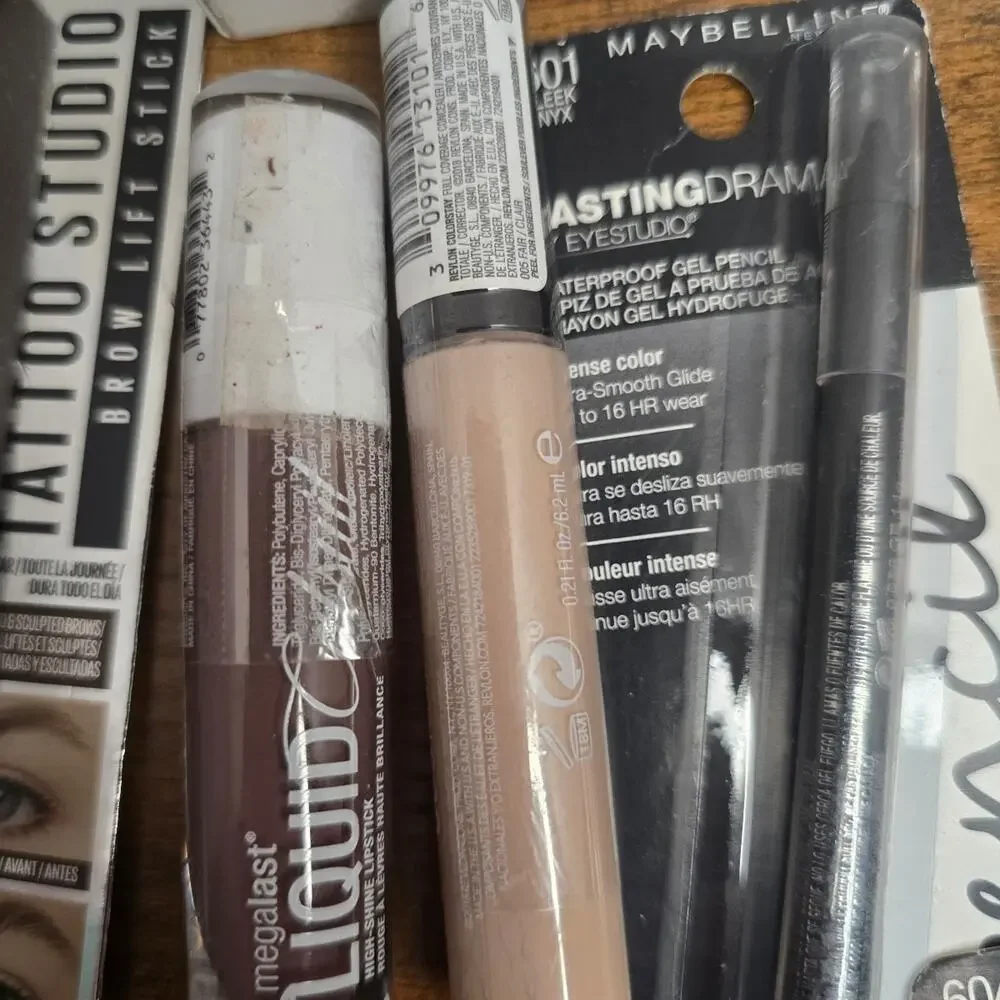Maybelline bundle different